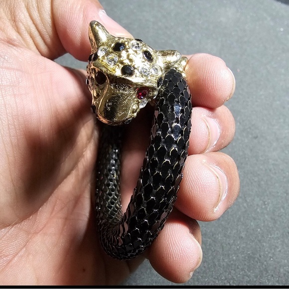 Whiting & Davis Gold Tone Black Mesh Double Panther Heads Wrap Around Bracelet - Picture 7 of 13